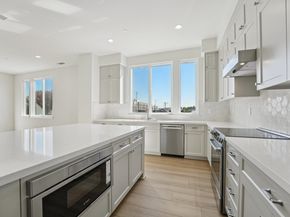 1933 Grand Street, Alameda CA 94501