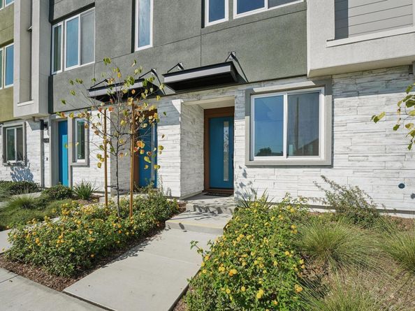 1933 Grand Street, Alameda CA 94501