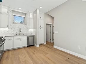 90 Woodbury Highlands Place 10, Lafayette CA 94549