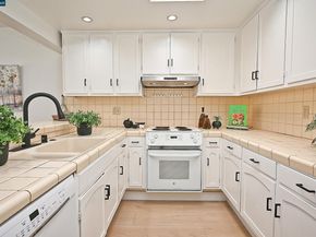 1857 Golden Rain Rd 1, Walnut Creek CA 94595