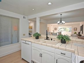 1857 Golden Rain Rd 1, Walnut Creek CA 94595