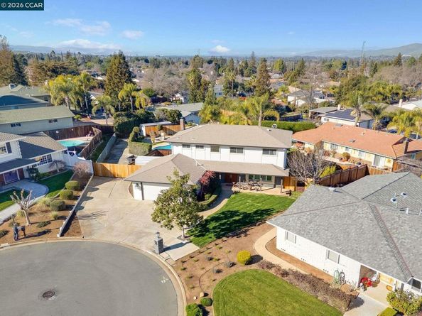 5817 Mitchell Canyon Ct, Clayton CA 94517