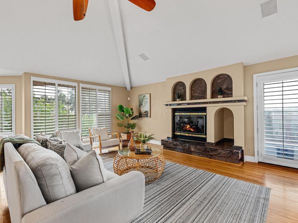 20340 Hunters Knls, Castro Valley CA 94552