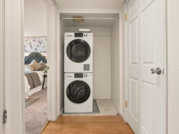 21071 Gary Dr 204, Hayward CA 94546