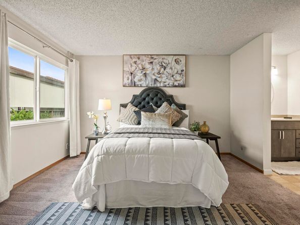 21071 Gary Dr 204, Hayward CA 94546