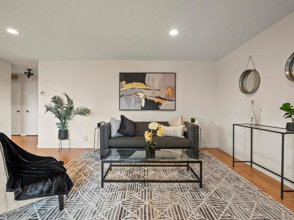 21071 Gary Dr 204, Hayward CA 94546