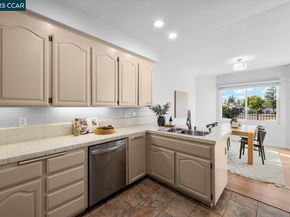 1280 Shell Cir, Clayton CA 94517