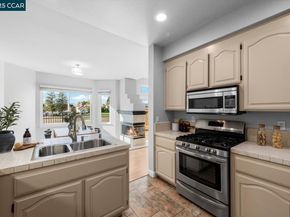 1280 Shell Cir, Clayton CA 94517