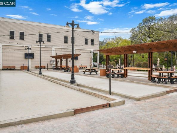 1280 Shell Cir, Clayton CA 94517