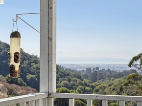 10317 Royal Oak Rd, Oakland CA 94605