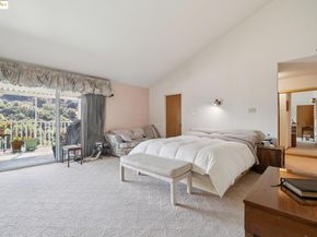 10317 Royal Oak Rd, Oakland CA 94605