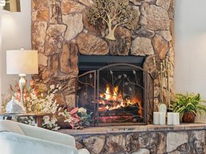 10317 Royal Oak Rd, Oakland CA 94605