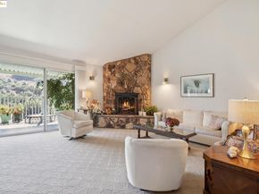 10317 Royal Oak Rd, Oakland CA 94605