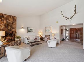 10317 Royal Oak Rd, Oakland CA 94605