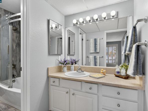 440 N Civic Dr 409, Walnut Creek CA 94596