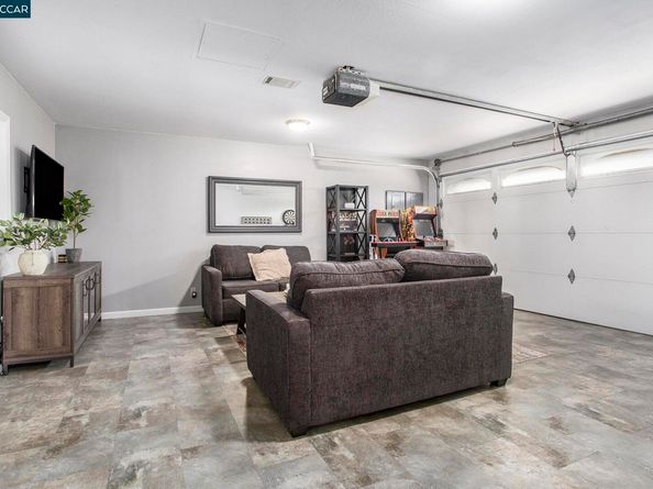 2085 Sherman Dr, Pleasant Hill CA 94523