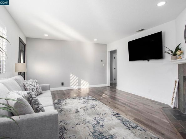 2085 Sherman Dr, Pleasant Hill CA 94523