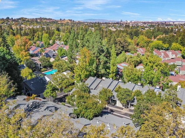 394 Camelback Rd, Pleasant Hill CA 94523