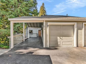 394 Camelback Rd