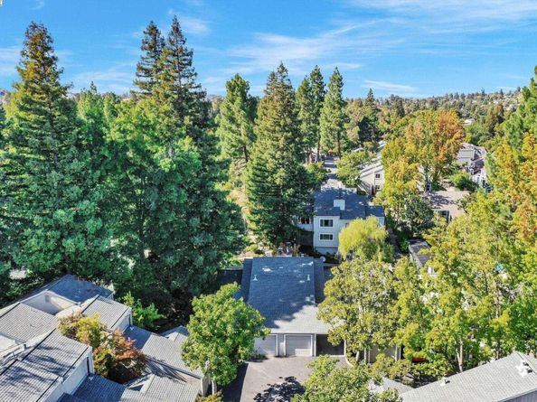 394 Camelback Rd, Pleasant Hill CA 94523