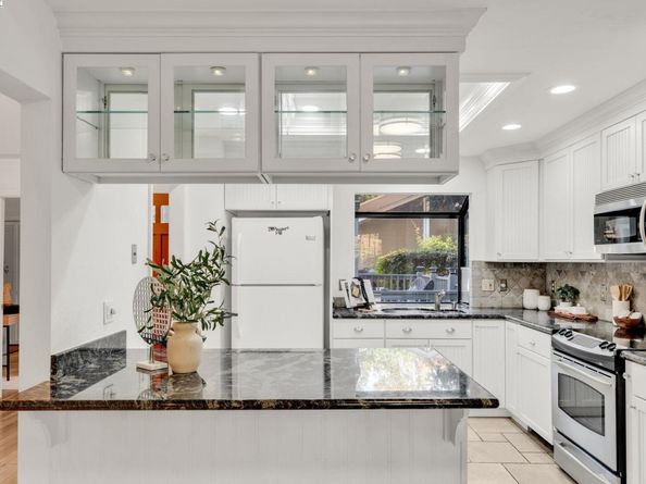 394 Camelback Rd, Pleasant Hill CA 94523