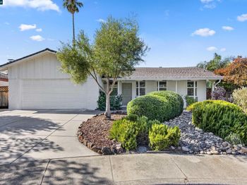 24 Alden Ct