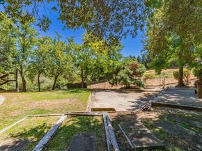 25676 University Ct 323, Hayward CA 94542