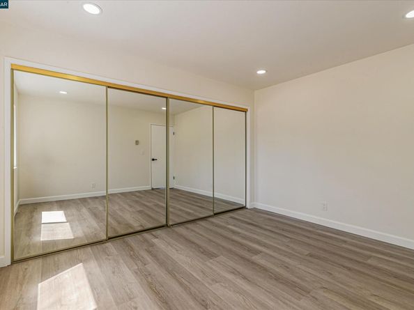 25676 University Ct 323, Hayward CA 94542