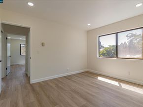 25676 University Ct 323, Hayward CA 94542