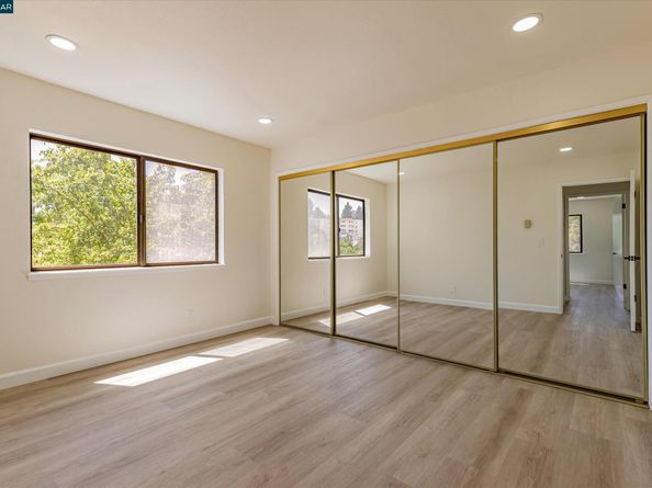 25676 University Ct 323, Hayward CA 94542