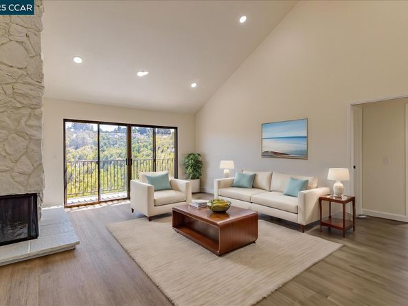 25676 University Ct 323, Hayward CA 94542