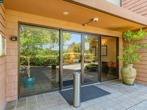 25676 University Ct 323, Hayward CA 94542