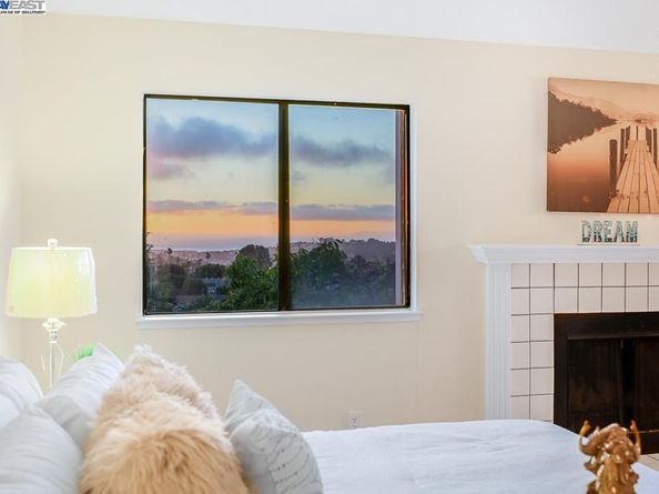 109 Oak Ct, Hercules CA 94547