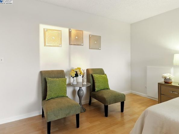 109 Oak Ct, Hercules CA 94547