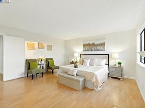 109 Oak Ct, Hercules CA 94547