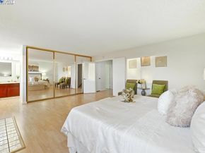 109 Oak Ct, Hercules CA 94547