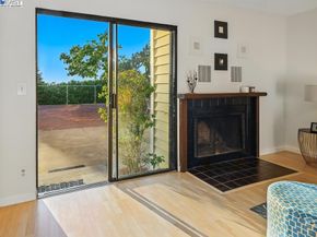 109 Oak Ct, Hercules CA 94547