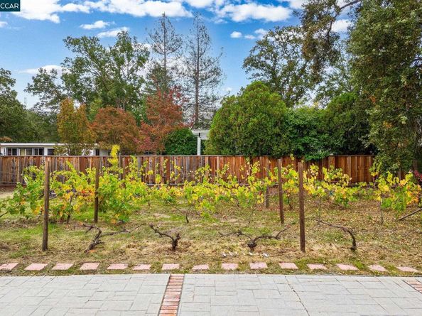 1287 Rudgear Rd, Walnut Creek CA 94596