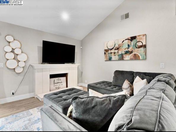 5399 Garrison Cir, San Jose CA 95123