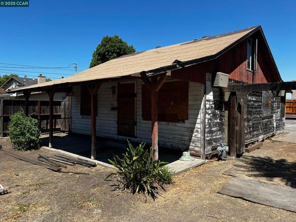 1110 Eureka Lane, Concord CA 94520