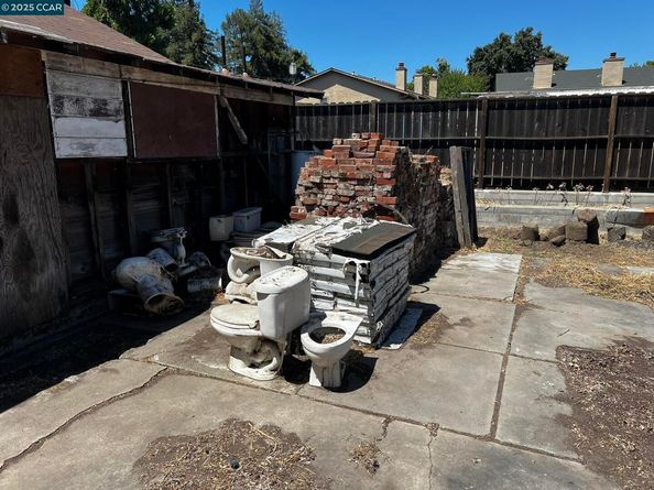 1110 Eureka Lane, Concord CA 94520