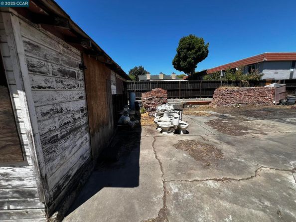 1110 Eureka Lane, Concord CA 94520