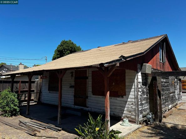 1110 Eureka Lane, Concord CA 94520