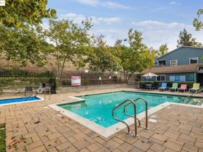 760 Canyon Oaks Dr A, Oakland CA 94605