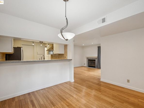 760 Canyon Oaks Dr A, Oakland CA 94605