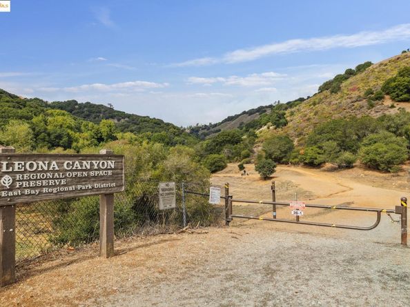 760 Canyon Oaks Dr A, Oakland CA 94605