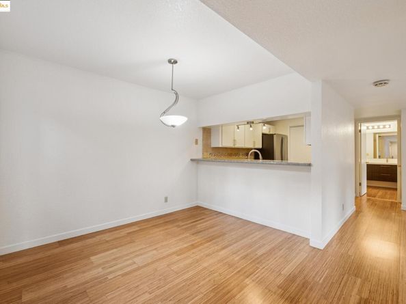 760 Canyon Oaks Dr A, Oakland CA 94605