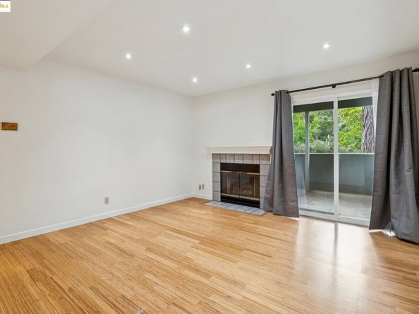 760 Canyon Oaks Dr A, Oakland CA 94605