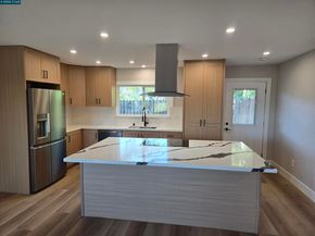 3102 Pine St, Martinez CA 94553