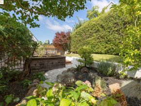542 Midcrest Rd, Oakland CA 94610